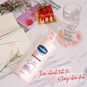 Combo 2 Sữa dưỡng thể với thành phần ngừa lão hóa dưỡng sáng VASELINE Healthy Bright Perfect Youth 350ML/chai