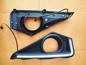 Bộ Đèn Led Ban Ngày DRL Đổi Màu Báo Rẽ Cho Toyota Veloz (2018-2024)