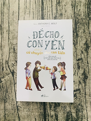 Để Cho Con Yên Nhưng Cứ Chuyển Cho Con Tiền