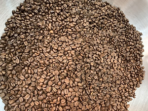 Cà phê Moka Cầu Đất pha máy rang mộc