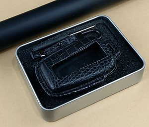 Bao da ép phom Handmade bọc chìa khóa xe ô tô TOYOTA da cá sấu sang trọng