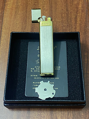 Vỏ Hột Quẹt Bật Lửa Xăng Đá Zorro Z668-002 Kiểu Dáng Nhỏ Gọn Tiện Lợi FULL BOX