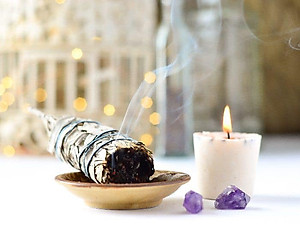 Combo 1 bó tuyết tùng 10cm và 1 thanh palo santo trắc xanh 10cm 5gr (Combo05)