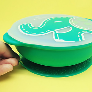 Bát tập ăn silicon có nắp và đế hút chân không chống đổ cho bé Marcus & Marcus, từ 12 tháng - Ollie