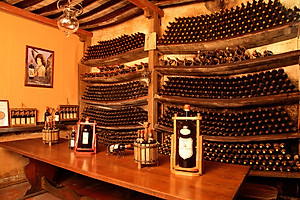 Rượu vang Ý ABVNDANTIA Negroamaro I.G.P Puglia (Italia) kèm túi hộp,đồ khui 