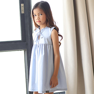 Đầm bé gái cao cổ dây nơ sát nách Kika K086