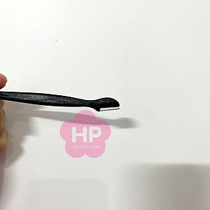 Dao Cạo Lông Mày Cán Dài Kai Groom 38531-HC1161