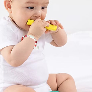 VÒNG TAY , LẮC TAY DÂY ĐỎ NANH CHÓ MỰC TRỪ TÀ HỘ MỆNH