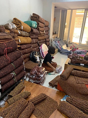 Lót đàn ghế ô tô hạt gỗ Bách Xanh - Mian .vn ( hình thật )