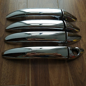 Bộ ốp Tay cửa chống xước và trang trí xe Hyundai i10 2014 – 2018