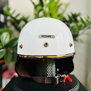 Mũ bảo hiểm xe máy nửa đầu Rona Pug có ốp tai da che nắng, nón bảo hiểm freesize dành cho nam và nữ