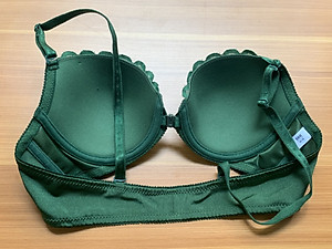 ÁO LÓT NỮ MỎNG CÓ GỌNG CÀI TRƯỚC VIỀN REN