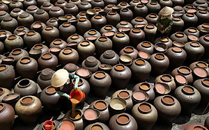 Tương Bần Hưng Yên Đoàn Thoa chai 1lit, sánh vàng, thơm ngậy, sản xuất thủ công theo bí quyết gia truyền nhiều đời