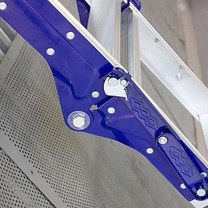 Thang nhôm xếp chữ A SUMIKA SKD505 - Chữ A cao 1.5m, chữ I cao 3.0m, tải trọng 150kg