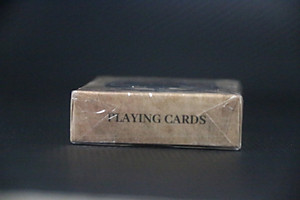 Bài 52 lá Scarlet gothic