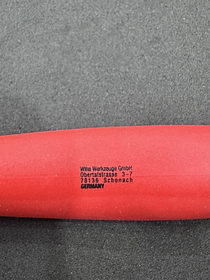 Kìm cắt chuyên nghiệp 180mm Wiha 43339