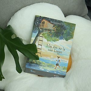 Sách Mái Ấm Xa Lạ Của Logan