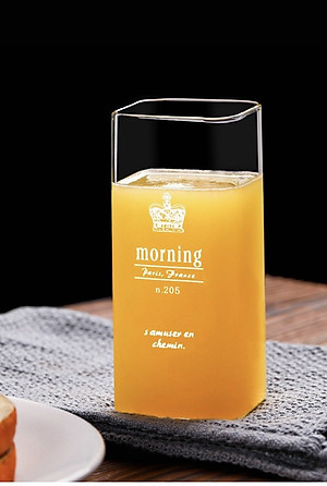 LY THỦY TINH CHỊU NHIỆT UỐNG NƯỚC, SINH TỐ HOA QUẢ PHONG CÁCH ANH ( GIAO HÌNH CHỮ NGẪU NHIÊN )- VD90