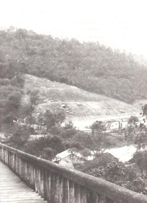 Sách Uống Cà Phê Trên Đường Của Vũ