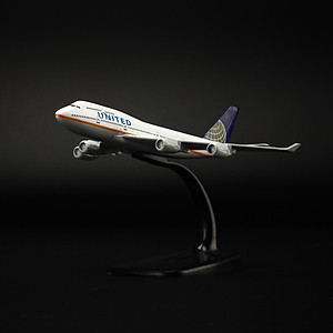 Mô Hình Máy Bay Trưng Bày Boeing 747 United Airlines Everfly