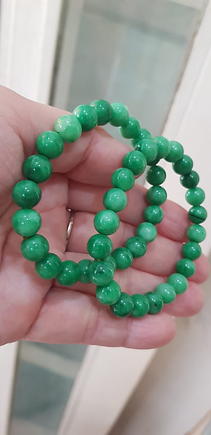 Vòng tay phong thủy Nữ đá cẩm thạch xanh tươi size hạt 8mm vòng màu xanh lá tươi đẹp nữ mệnh mộc hỏa thủy ạ
