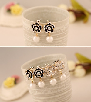 Bông tai hoa hồng ngọc trai sang trọng