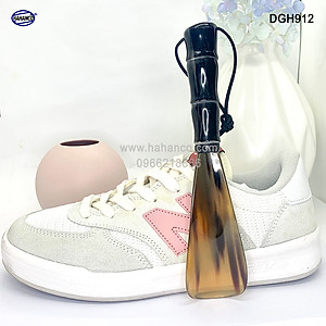 Đón giày bằng sừng tay cầm đốt trúc VIP (Dài 20cm) DGH912 - Chuyên dụng cho giày cao cấp - Cho giày Nam & Nữ - Product of HAHANCO