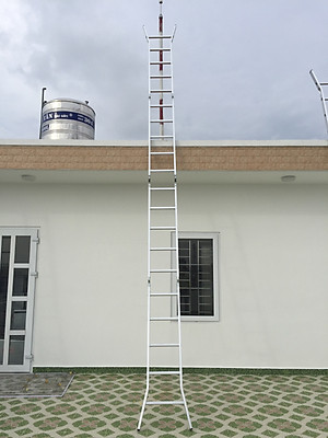 Thang nhôm gấp 4 đoạn SUMIKA SK605, chữ A - 2.9m, chữ I - 5.8m, 14 tư thế sử dụng, tải trọng 150kg