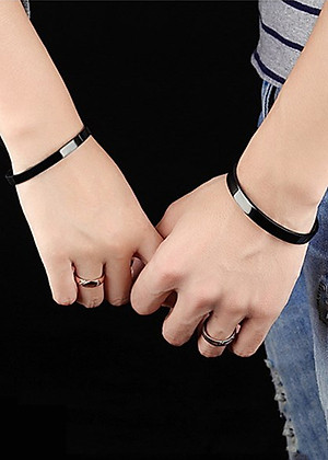 Vòng tay cặp Hàn Quốc VTC13 (Màu đen)