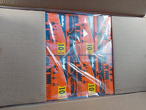 Vỉ 110 lưỡi lam Gillette London Bridge giá rẻ (Gồm 10 hộp nhỏ - mỗi hộp 11 lưỡi)