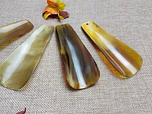 COMBO 2 chiếc Đón gót giày bằng sừng nhỏ gọn, làm móc khóa hoặc để túi (DGH902) Cho giày Nam & Nữ