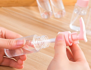 Bộ Chiết Mỹ Phẩm Du Lịch 5 Món - Hàng Chính Hãng (Giao màu ngẫu nhiên)