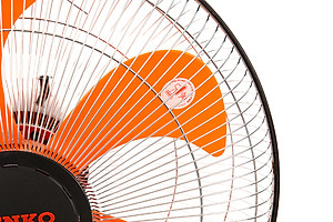 Quạt Đứng Thân Sắt Senko DTS1609 - Màu ngẫu nhiên - Hàng Chính Hãng