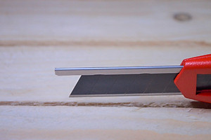 Dao Rọc Knipex CutiX Có Sống Lưng Cứng Cáp 90 10 165 BK