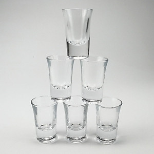  Bình Thủy Tinh Đa Năng Cao Cấp Có Vòi 3L Tặng kèm bộ ly thuỷ tinh 6 chiếc ( giao mẫu ngẫu nhiên )