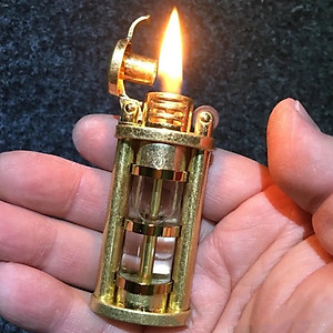 Sét Vỏ Hột Quẹt Bật Lửa Xăng Đá Zorro Z-652 Thiết Kế Đẹp Độc Lạ Nhỏ Gọn Tiện Dụng - Giao Màu Ngẫu Nhiên + COMBO 3 BÌNH XĂNG MÀU