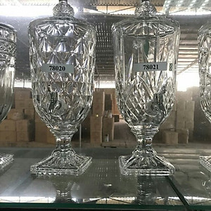 BÌNH THỦY TINH ĐỰNG NƯỚC CÓ VÒI VẶN INOX ĐA NĂNG CRYSTAN - VD64  ( GIAO HOA VĂN NGẪU NHIÊN ) 
