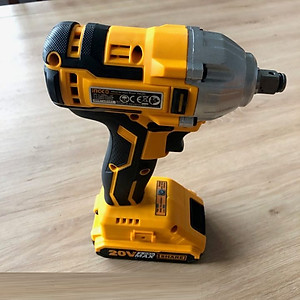 Máy siết bu lông dùng pin INGCO CIWLI2001 20V ( 2 pin 20V, 1 sạc)