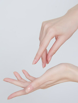 Kem Dưỡng Da Tay Ý Dĩ Chống Khô Nứt Nẻ 25905 Hatomugi Hand Cream (65 G)