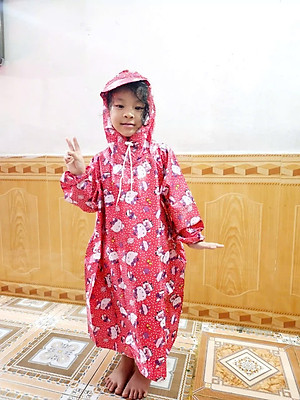 Áo mưa bít trẻ em  cho bé trai vá bé gái từ  1 -  10 tuổi ,  áo mưa trùm toàn thân ,  vải dù chống thấm , họa tiết hoạt hình xinh xắn kèm túi đựng dễ thương , giao màu ngẫu nhiên