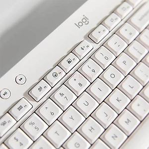 Bàn phím không dây Bluetooth Logitech K650 Signature - Hàng chính hãng