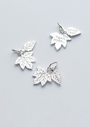 Combo 2 cái charm bạc hình lá phong treo - Ngọc Quý Gemstones
