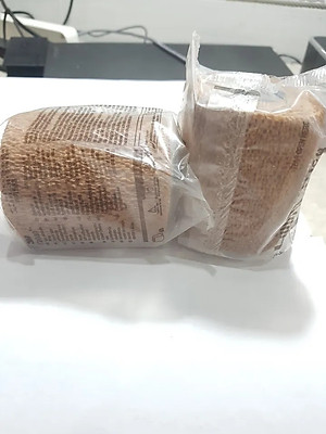 Băng thun cuộn tự dính y tế COBAN 1583, màu Tan, khổ 3inx5yds, (7,5cmx4,5cm)