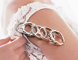 Bộ set 5nhẫn Kim Tae Hyunh (V - BTS) bao ngầu, siêu hot. Nhẫn thần tượng V BTS