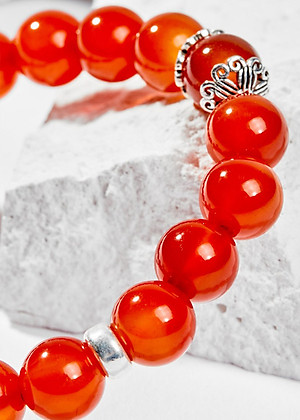 Vòng Tay Phong Thủy Nữ Đá Mã Não Đỏ Phối Charm Cung Hoàng Đạo Song Tử (8mm) Mệnh Hỏa, Thổ Ngọc Quý Gemstones