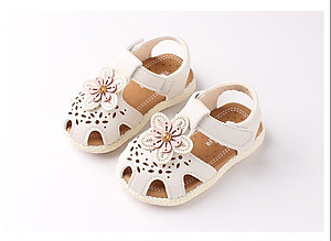 Dép - Sandal tập đi cho bé gái 6 - 18 tháng gắn hoa xinh xắn SG17