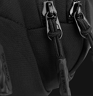 Túi đeo chéo nam phong cách mới  - BEE GEE DCN9433