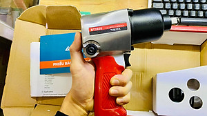 MÁY VẶN BU LÔNG DÙNG KHÍ NÉN 1/2" BTEC BT2600- HÀNG CHÍNH HÃNG