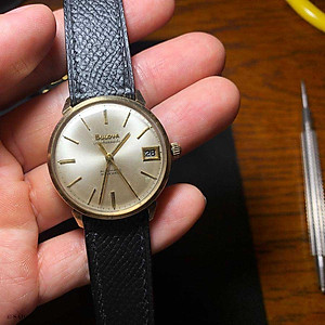 Dây Da Đồng Hồ Cao Cấp - Sang Trọng, Chất Liệu Da Bê EPSOM Thuộc Thảo Mộc - Nhập Khẩu Từ Châu Âu, Mặt Lót Chống Thấm Mồ Hôi, Tích Hợp Lớp Gia Cố Chống Giãn Đặc Biệt và Chốt Thông Minh, Kiểu Dáng Cổ Điển Phẳng Mỏng