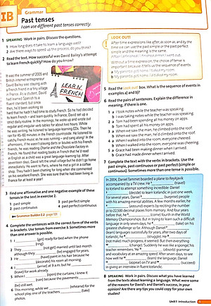 Solutions: Advanced: Student's Book 3rd Edition